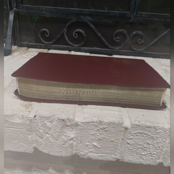 Holy Bible KJV King James Version Reference Edition Red Regency T. Nelson - Picture 3 of 12